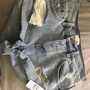 Trendy light wash jean shorts